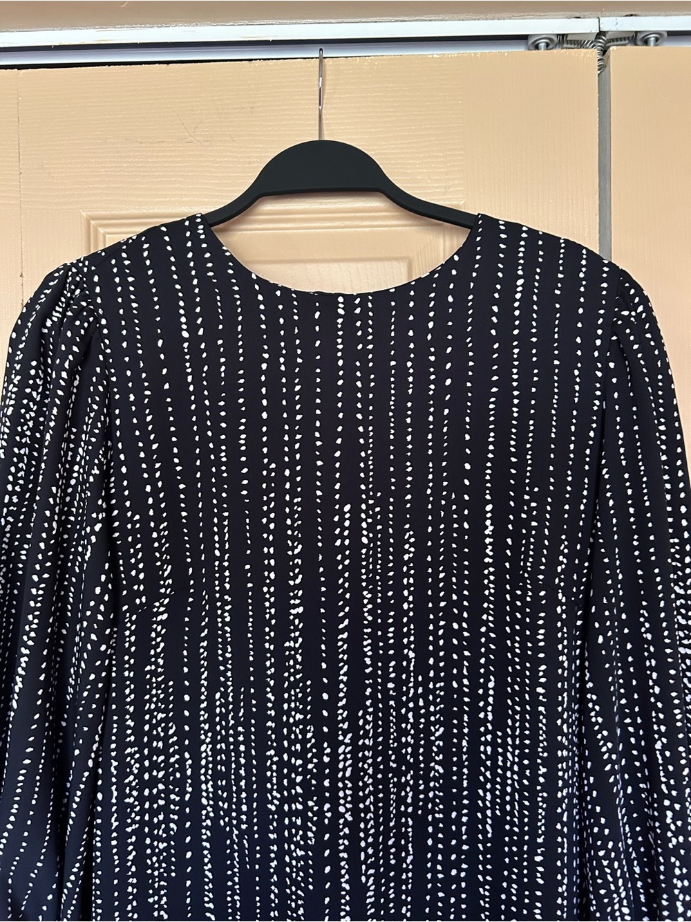 H&M Black Shift Dress with White Dotted Stripes - Picture 3 of 5